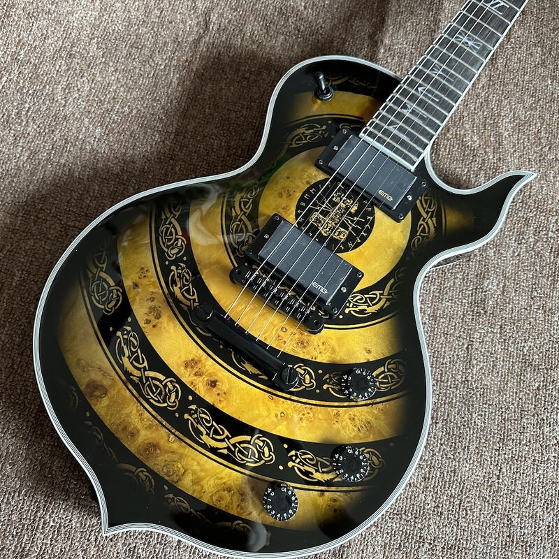 Dalam stok aneh bentuk khusus gitar listrik pola Totem atas Rosewood fingereboard maple leher hitam perangkat keras pengiriman cepat
