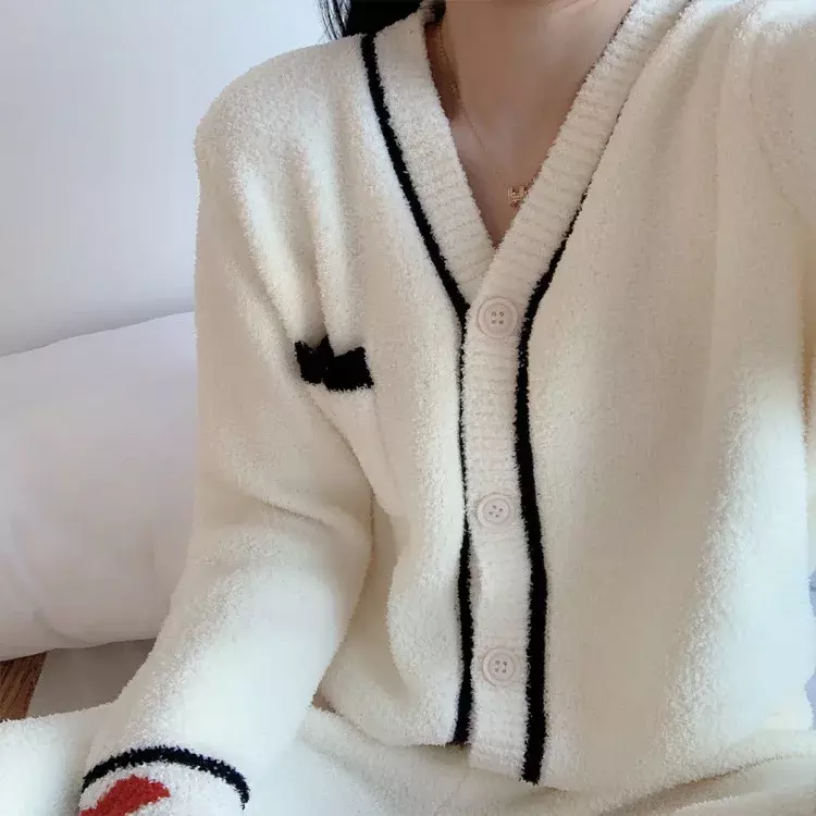 Winter Women's Sleepwear Long Sleeve Coral Fleece Ladies Pajamas Set Solid Love Print Single Breasted V Neck Homewear for Female