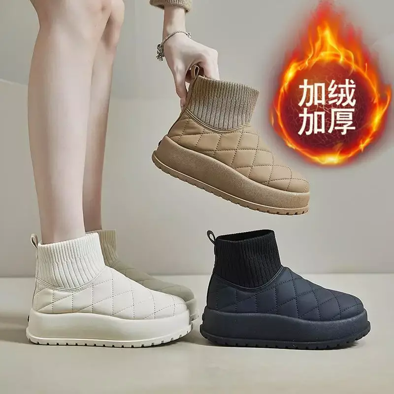 Sapatos de plataforma forrado em lã para mulheres, manutenção quente, algodão acolchoado, tênis de viagem para lazer, outono e inverno, novo, 2023