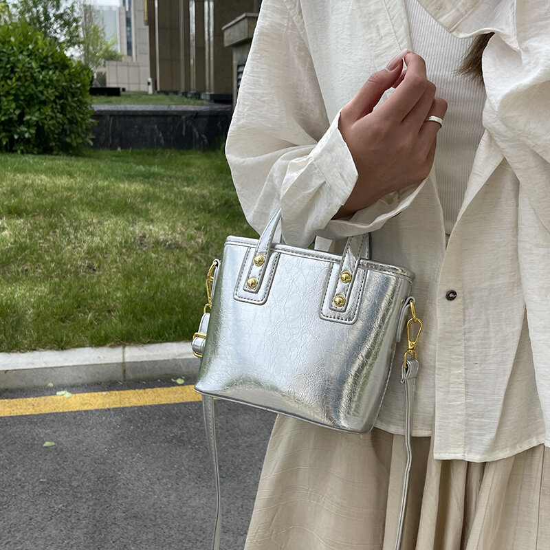 حقيبة يد جلدية ومحفظة للإناث ، مصمم فاخر ، حقيبة كتف صغيرة على شكل دلو ، حقيبة كروس بودي ، براثن اليوم الفضي ، أعلى جودة
