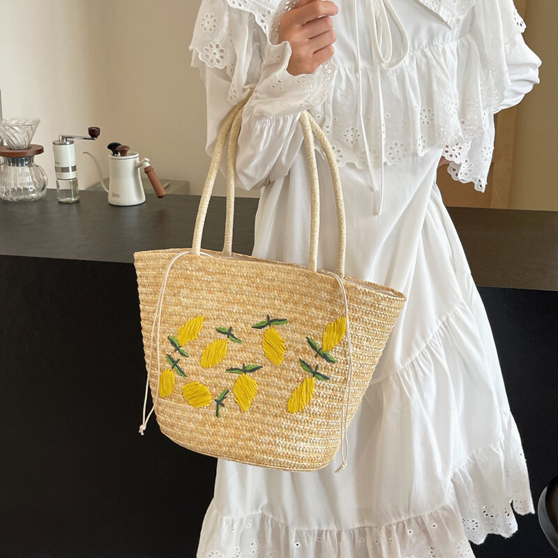 Borse a tracolla in paglia intrecciata dal Design dolce per le donne 2024 borse da viaggio piccole moda coreana estiva borse da viaggio da donna borsa da spiaggia