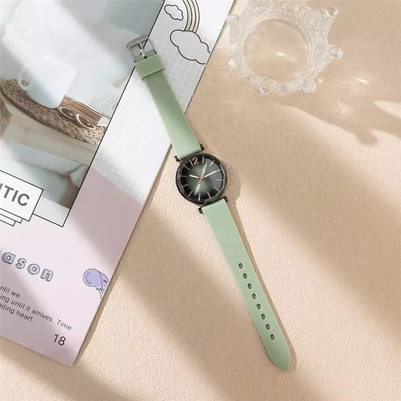 Relógio de quartzo com mostrador preto simples feminino, relógios de pulso casuais, relógio de silicone verde, moda feminina, venda quente, 2023