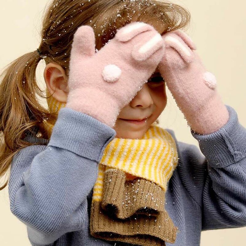 ถุงมือแบบหนาเก็บถุงมืออุ่นไว้สำหรับถุงเท้าเด็กเด็กวัยหัดเดินถุงมือแบบเต็มนิ้วแขวนคอ