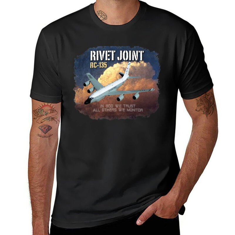 USAF Rivet Joint Graphic T-shirt, Roupa de homem, Novo, RC135