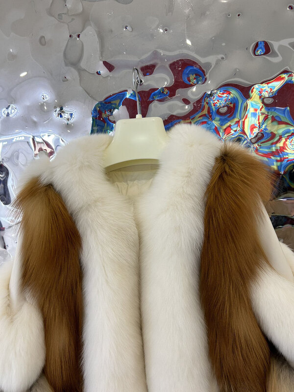 Cappotto di pelliccia girocollo versione sciolta hit color splicing design caldo e confortevole 2023 inverno nuovo 1207
