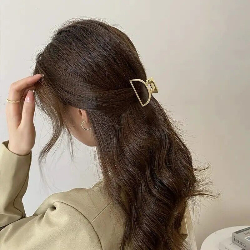 Nicht Slip Mini Gold Geometrische Haar Krallen Barrettes Mode Hohl Herz Metall Haar Clips Für Frauen Mädchen Seite Clips Haar ornament