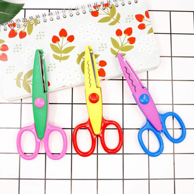 Mała okrągła główka minimalistyczne koronkowe nożyczki w kolorze cukierków wzór falisty papiernicze nożyczki 6 stylów wielofunkcyjnych