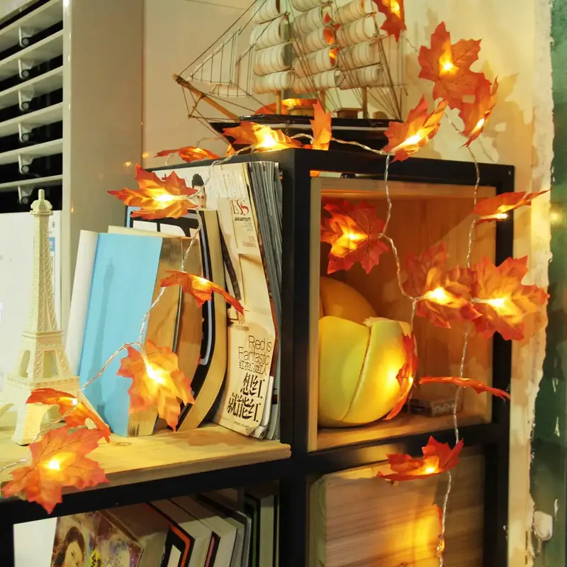 Guirnalda de luces LED de Hojas de arce artificiales para decoración navideña, guirnalda de luces para fiesta en casa, decoración de Halloween, nuevo Yea, 2/3/6M