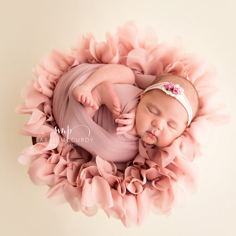 Don&Judy Soft Newborn Photography Ptops Ruffle Flower Infant Baby Chiffon Background Blanket Wraps Set for Photo Shoot Accessory