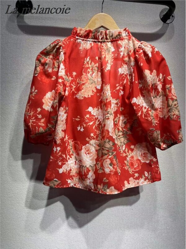 Camisa estampada floral para mulheres, plissado francês, gola quadrada, manga bolha, blusa elegante, tops da moda, vermelho, verão, novo, 2024