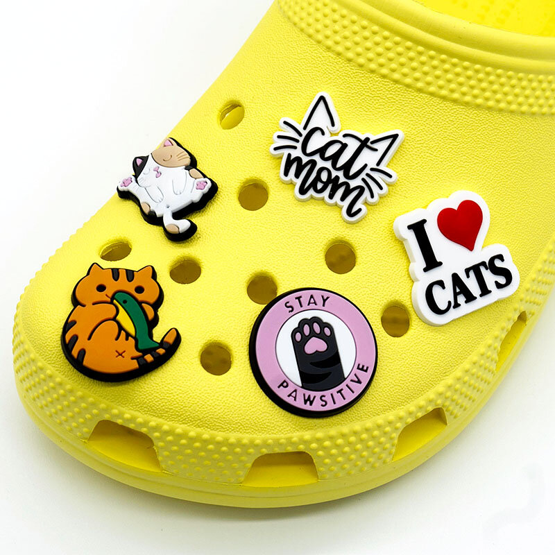 1 buah Aksesori jimat sepatu kucing lucu Sneakers dekorasi sepatu taman pin Wanita Pria hewan Jin Croc Dropshipping grosir