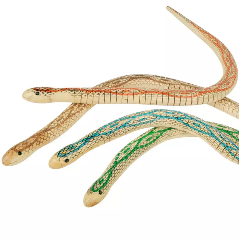子供のためのノベルティトリックおもちゃシミュレーション木製の小さなヘビの柔軟性偽のベンディスネークおもちゃ装飾-ランダムカラー