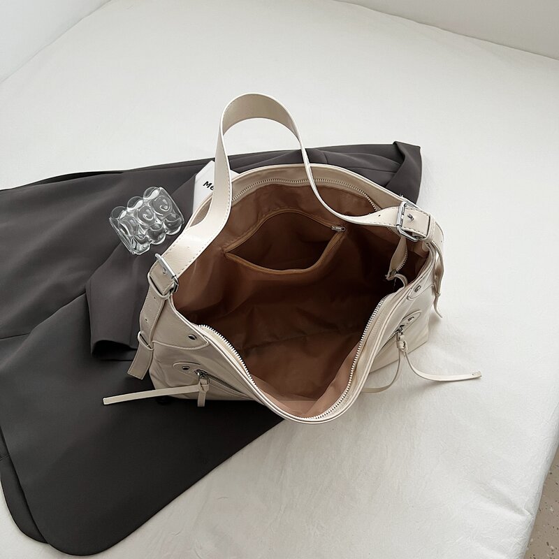 Серебристая женская сумка из высококачественной искусственной кожи, сумка через плечо для подмышек, 2023, дизайнерская сумка на плечо в стиле панк и кошелек, большая сумка-мешок