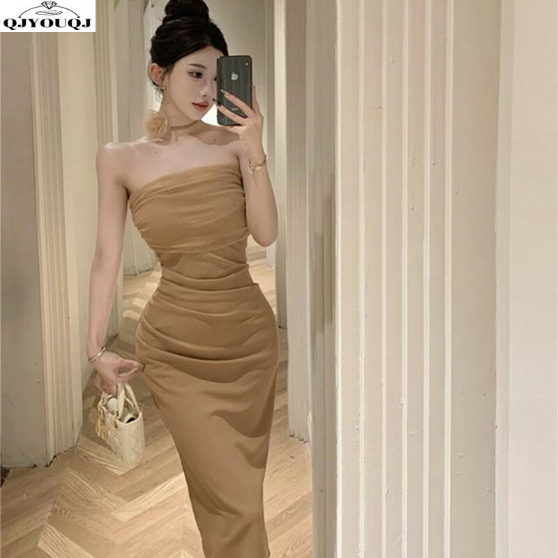 2024 Spring/Summer Mesh Splicing Wrapped Chest Dress New Sexy Hanging Neck Flower Wrapped Hip Women's Long Dress