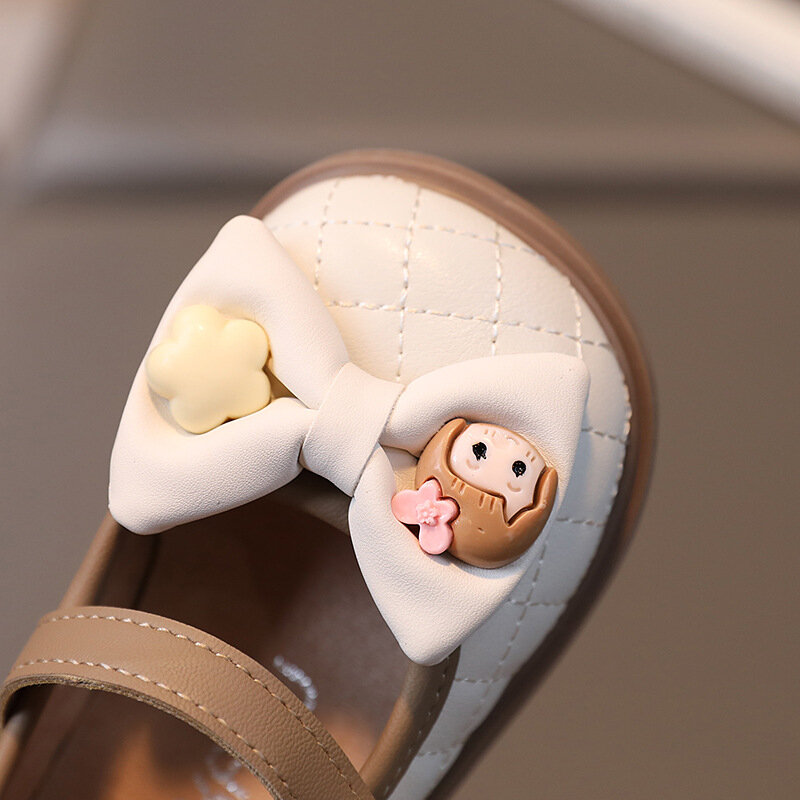 Sapatos de couro com arco antiderrapante para bebês, sapatos de princesa, fundo macio, criança, novo, outono, 2023