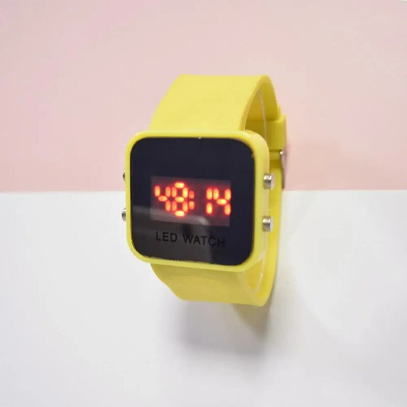 Hora/data/segundos presentes Junior High School Student Electronic Watch para uso diário