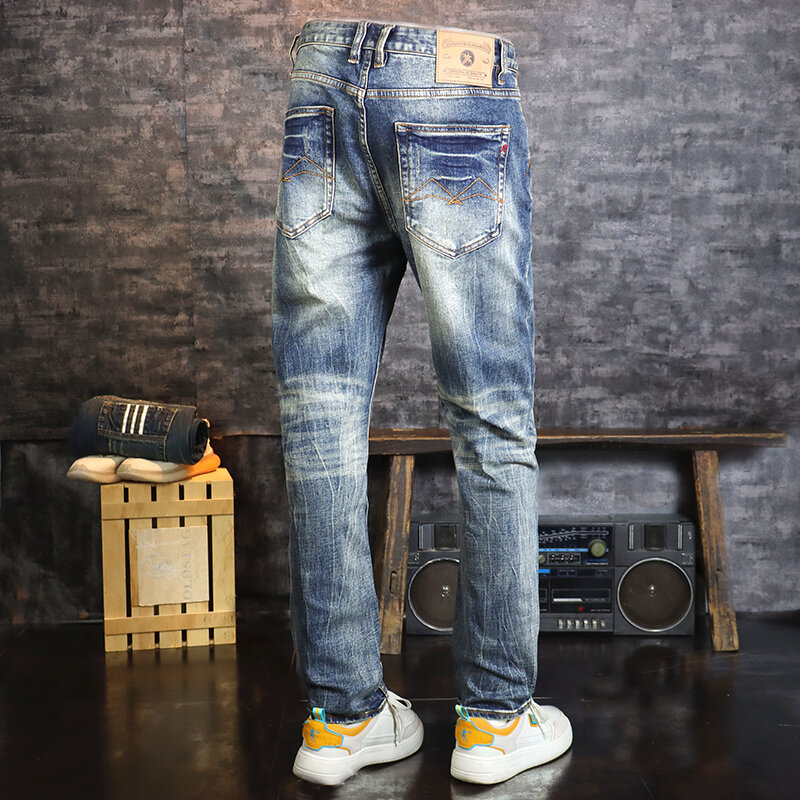 Włoski styl modne dżinsy męskie Retro sprany niebieski wysokiej jakości, rozciągliwe dopasowanie pasuje do porwane jeansy mężczyzn Vintage designerskie spodnie dżinsowe