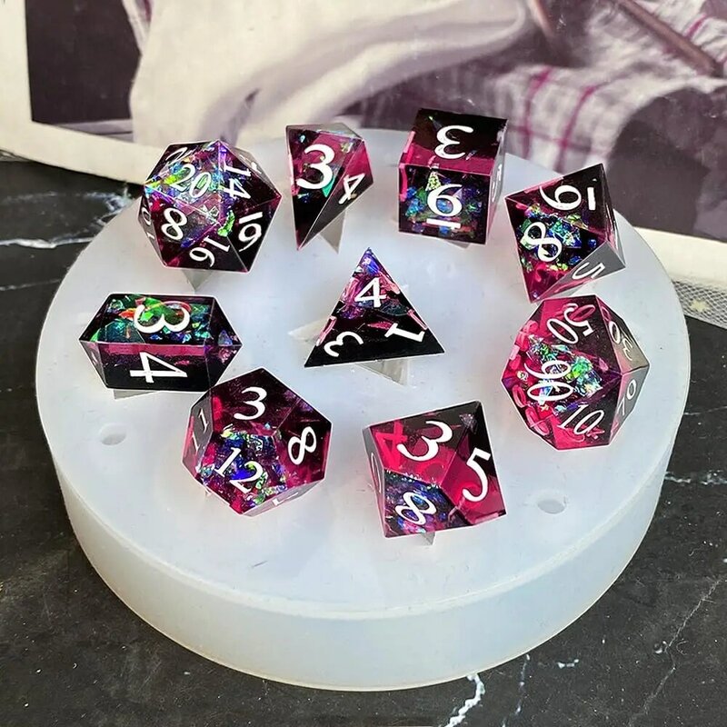 9 buah cetakan dadu polihedral tepi tajam 9 buah, cetakan Set dadu DND & cetakan liontin kristal D4