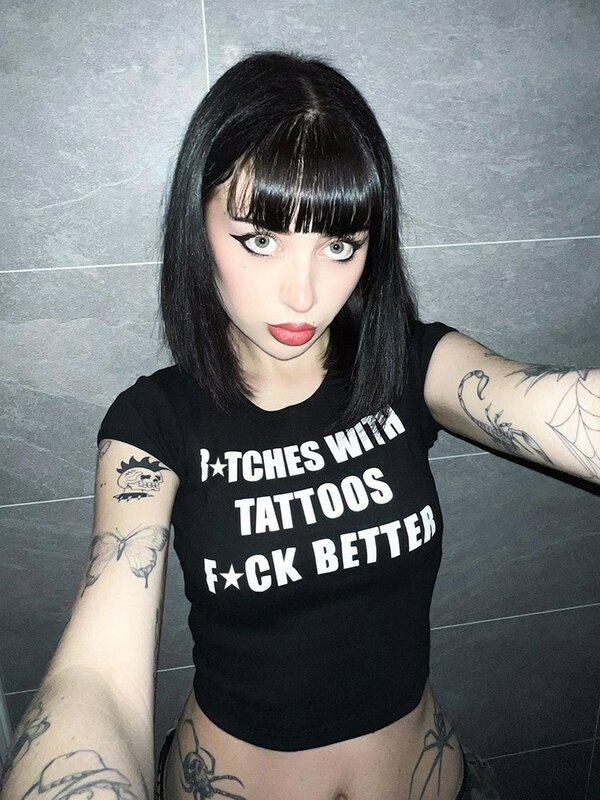 Gothic Emo สาวเซ็กซี่สีดำเสื้อยืดเด็กทารก Streetwear ผู้หญิง Vintage พิมพ์น่ารัก Grunge เสื้อยืด Y2k เสื้อผ้า Punk Slim Crop เสื้อ