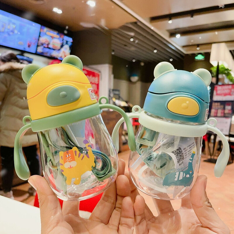 350ml Cute Baby Bottles tazze per bere biberon tazza di paglia per bambini Gravity Ball Sippy Cup bottiglia d'acqua per il latte con bilance