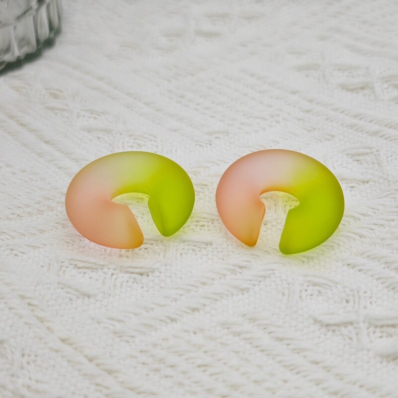 Clipe de punho de orelha colorido chique para orelhas não perfuradas, bijuterias, design exclusivo em forma de c, versátil e moderno
