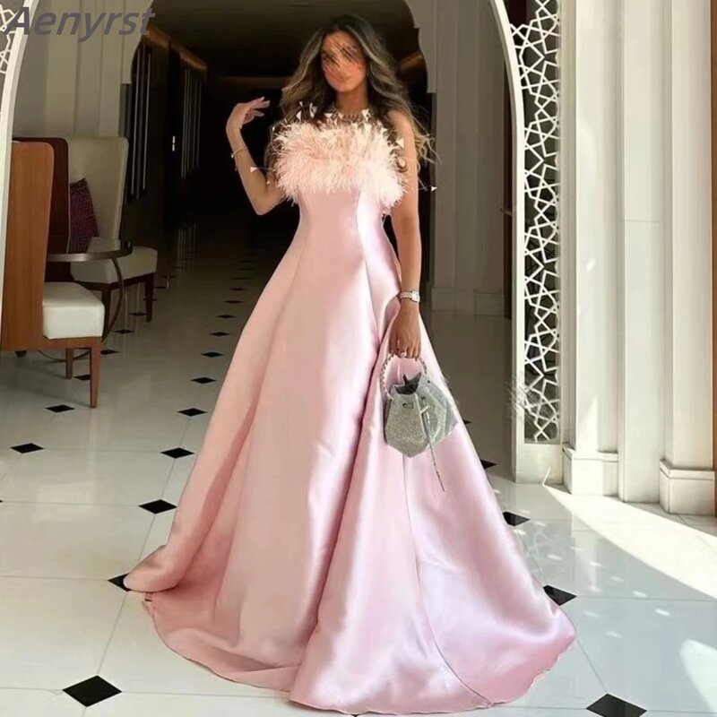 Gaun malam merah muda mewah gaun tanpa lengan bulu gaun pesta wanita panjang lantai gaun selebriti A-Line terbungkus Satin Prom