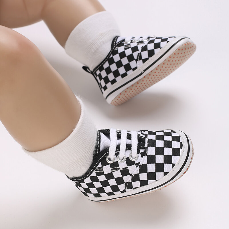 Zapatillas de lona antideslizantes para bebé, zapatos informales, suaves, a cuadros, para primeros pasos, Unisex, 2024