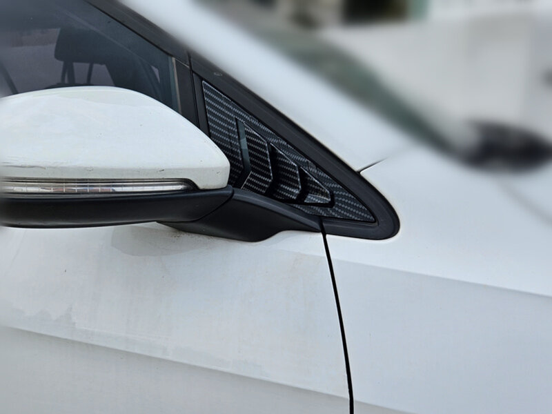 Untuk VW Golf 7 MK7 MK7.5 2013 ~ 2019 penutup pinggiran jendela segitiga depan mobil penutup teduh sisi stiker otomatis ventilasi karbon