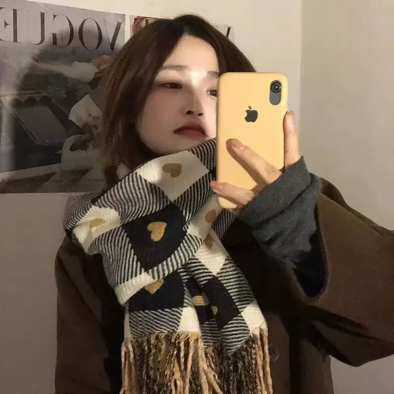2024 New Milky Coffee Color Love Checker Cashmere Scarf for Female Winter Students