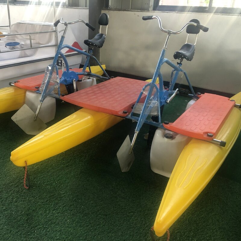 Wholesale Outdoor Single Or Double Water Bike Pedal Boats