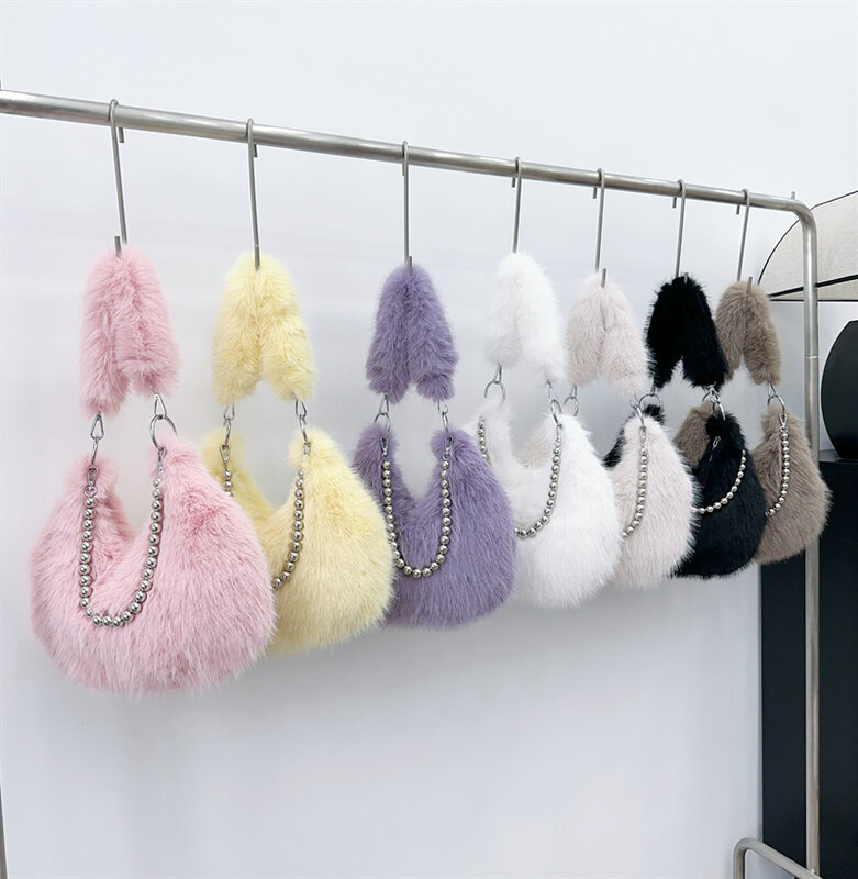 Autunno inverno Design unico imitazione capelli di volpe borsa ascellare borsa a tracolla catena di perle borsa di peluche moda di lusso borsa Hobos da donna