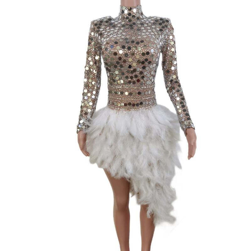 Precioso vestido de fiesta de lentejuelas brillantes de plumas blancas para mujer, vestido de noche de fondo Irregular, minifalda elegante, W2201022
