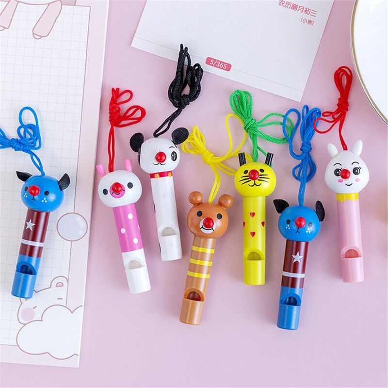 Wielokolorowy kształt zwierząt kreatywny ze smyczą drewniane gwizdki Baby Shower Noice Maker Kids Birthday Gifts zabawki dla dzieci