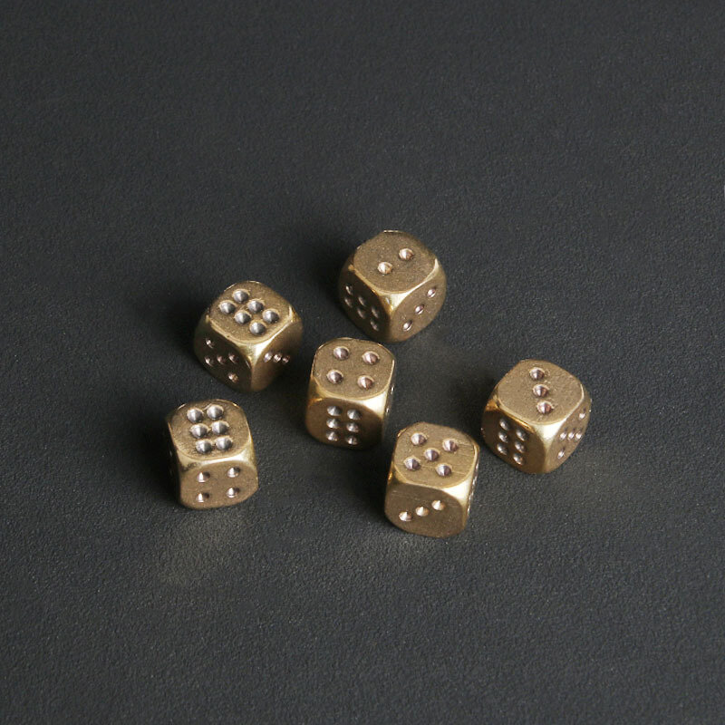 5Pcs Retro Nostalgia Solid Brass Dice Creative Party Tabletop Games Leisure Entertainment Props Dice Toys Collectible Crafts