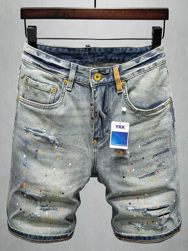 男性のための非常にトレンディなジーンズ,レトロなブルーの伸縮性のある夏服,塗装済みの破れたショートパンツ,ヴィンテージのデザイナージーンズ