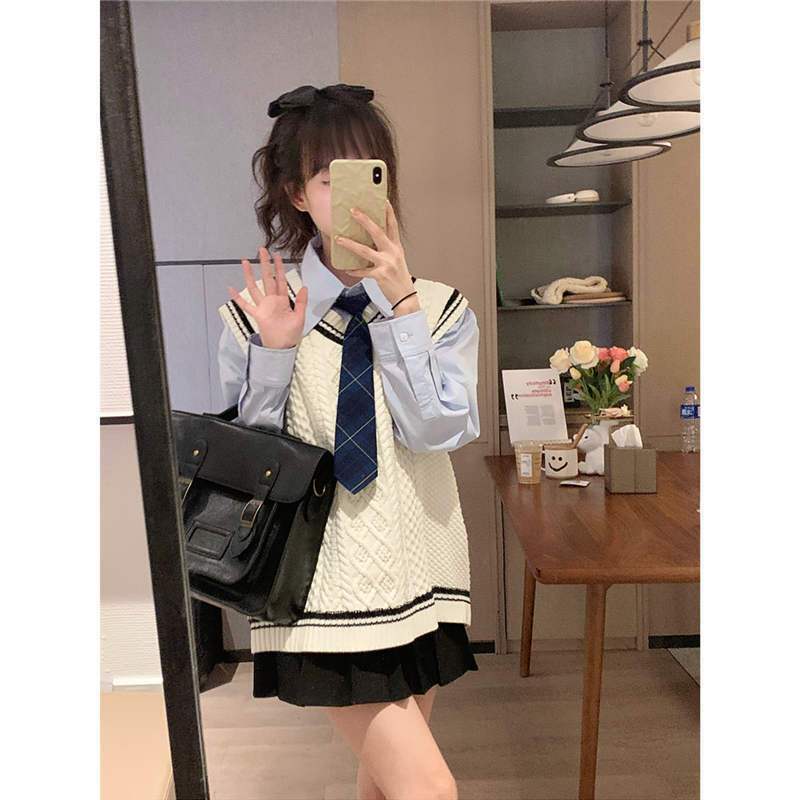Japan Korea Style Three Piece Set Korean College Style Spring And Autumn New Knitted Vest Sweater shirt+pleated Skirt Set
