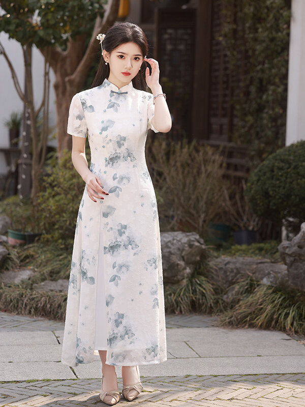 Robe Cheongsam traditionnelle chinoise pour femmes, Qipao, longue, mince, jeune, femme, impression vintage, style national, nouvelle mode