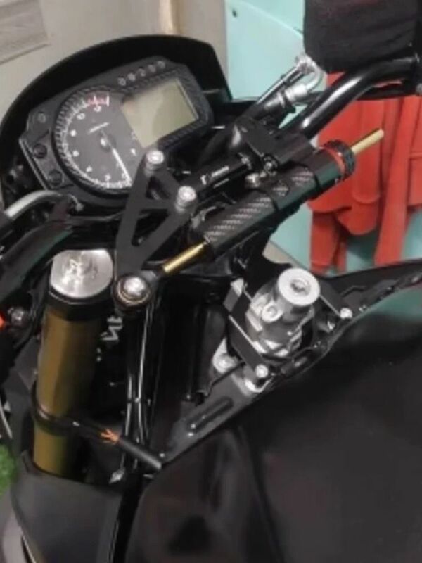 Per Suzuki GSR600 2006-2010 ammortizzatore di sterzo per moto in carbonio supporto per Kit di supporto per montaggio staffa stabilizzatrice in alluminio CNC