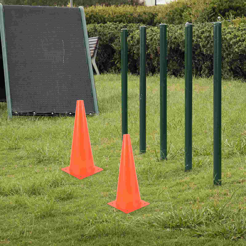 4 szt. Stożek bezpieczeństwa stożki drogowe do piłki nożnej sportowe materiały szkoleniowe plastikowy Parking z przeszkodami