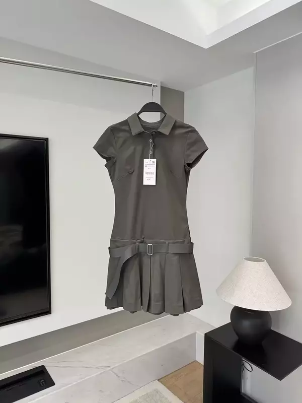 Damska 2024 nowa modny pasek dekoracja koszulka Polo Slim Fit szeroka plisowana sukienka Mini Retro z krótkim rękawem damska sukienka Mujer