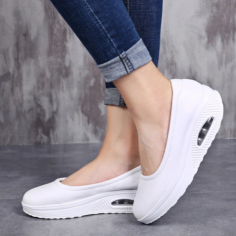 Nurse Shoes Women's Casual Walking Shoes Light Slip-on Daily Walks Shoe Air Cushion PU Business Footwears Zapatos De Enfermera