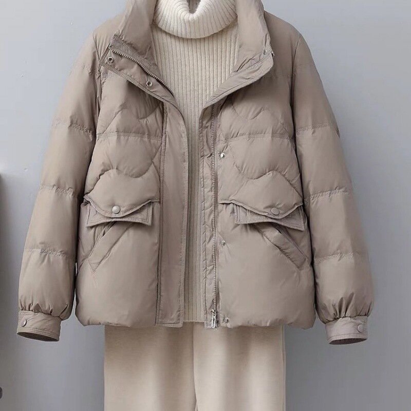 女性のための短い軽量ジャケット,ラペル付きのファッショナブルでスタイリッシュなベスト,スタンドカラー,白いダックダウン,暖かいコート,2023