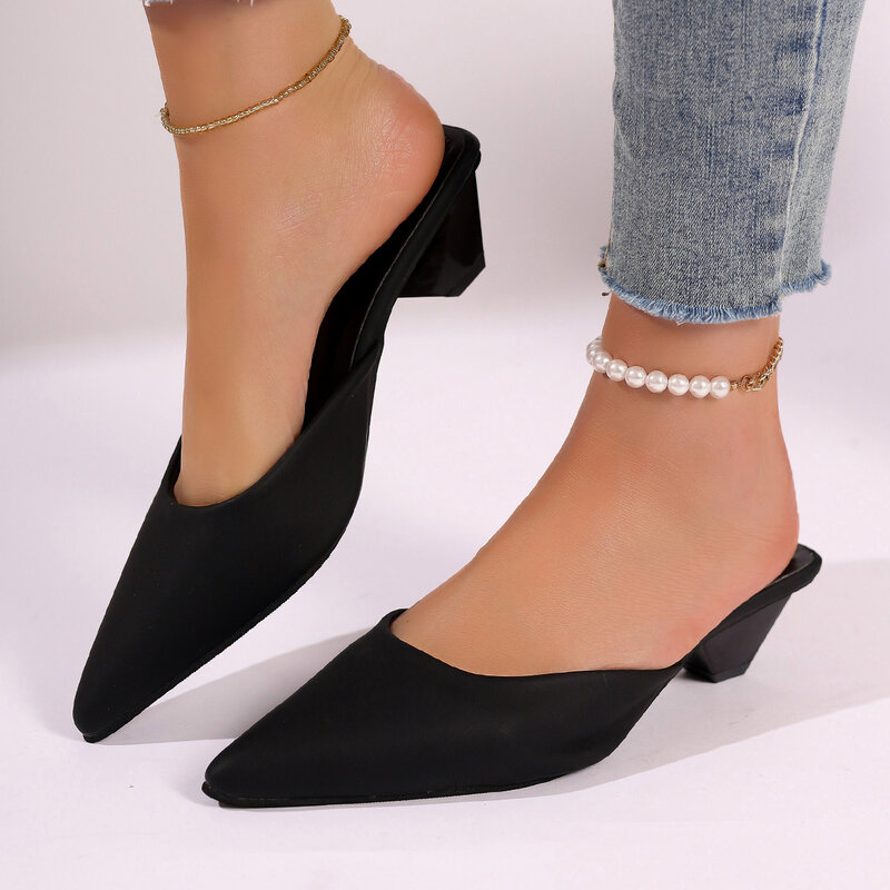 Zapatillas antideslizantes de boca poco profunda para mujer, zapatos informales de tacón medio con punta estrecha, a la moda, color negro