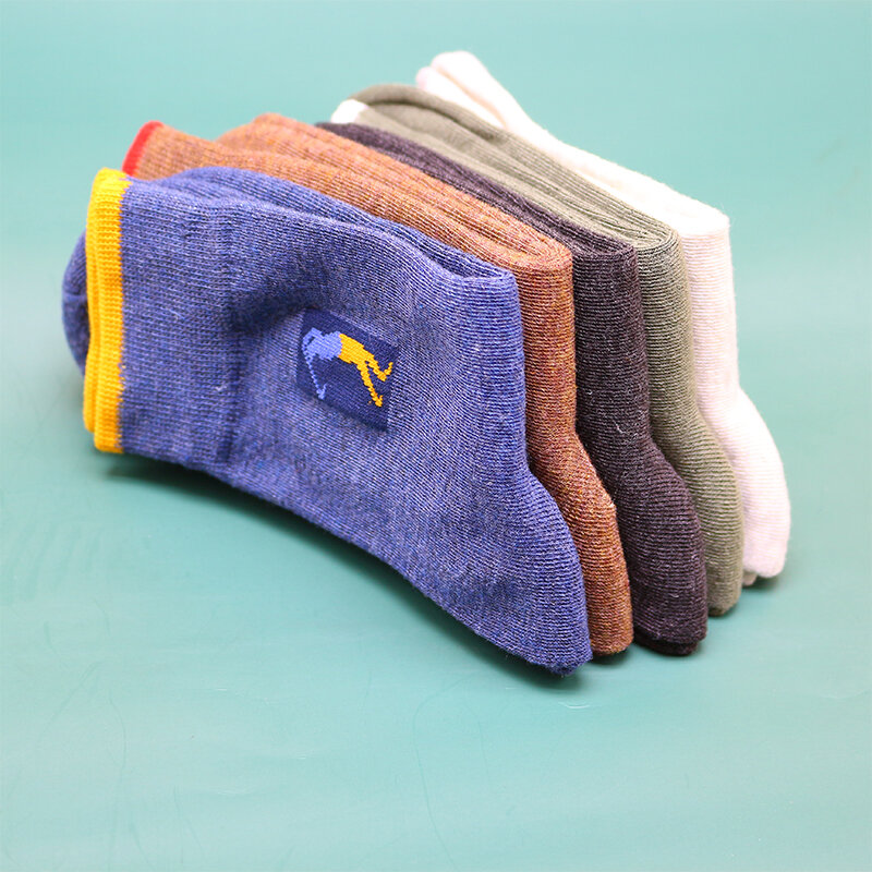 Calcetines de algodón con logotipo de Golf para hombre, calcetín largo de alta calidad, estilo informal, ideal para regalo, 5 pares por lote, novedad de otoño, 2024