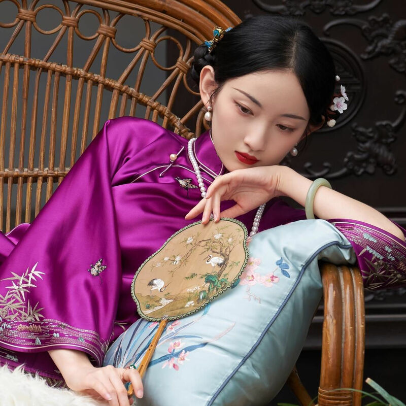 Gaun Qipao Antik Tradisional Cina Baru 2023 Gaun Cheongsam Pesta Festival Elegan Wanita Gaun Print Bunga Oriental A391
