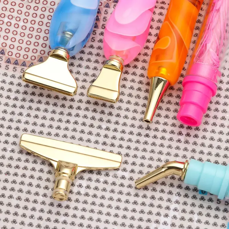 7Pcs/Se Reusable Diamond Painting Pen Replacement Pen Heads Cross Stitch Embroidery Quick Cases Tool Metal Point Drill Pen Heads