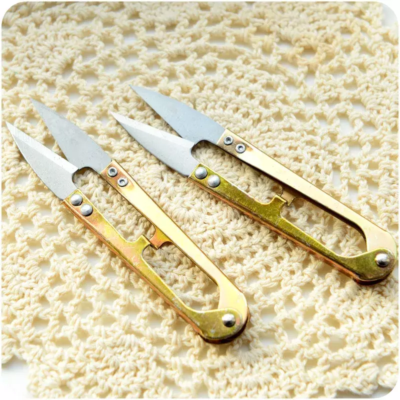 家庭用縫製用ステンレス鋼u字型はさみ、ゴールドネイルシザー、クロスステッチスレッド、小さなミシンツール