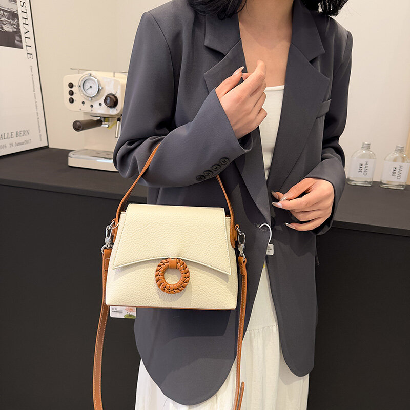 Tas tangan wanita 2024 musim panas desainer baru tas selempang bahu tunggal tas kecil wanita komuter kasual