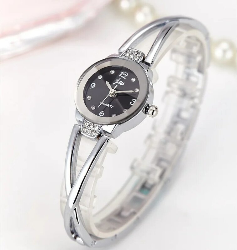 Reloj de pulsera de cuarzo con esfera pequeña para Mujer, cronógrafo de ocio Popular, elegante, a la moda, novedad