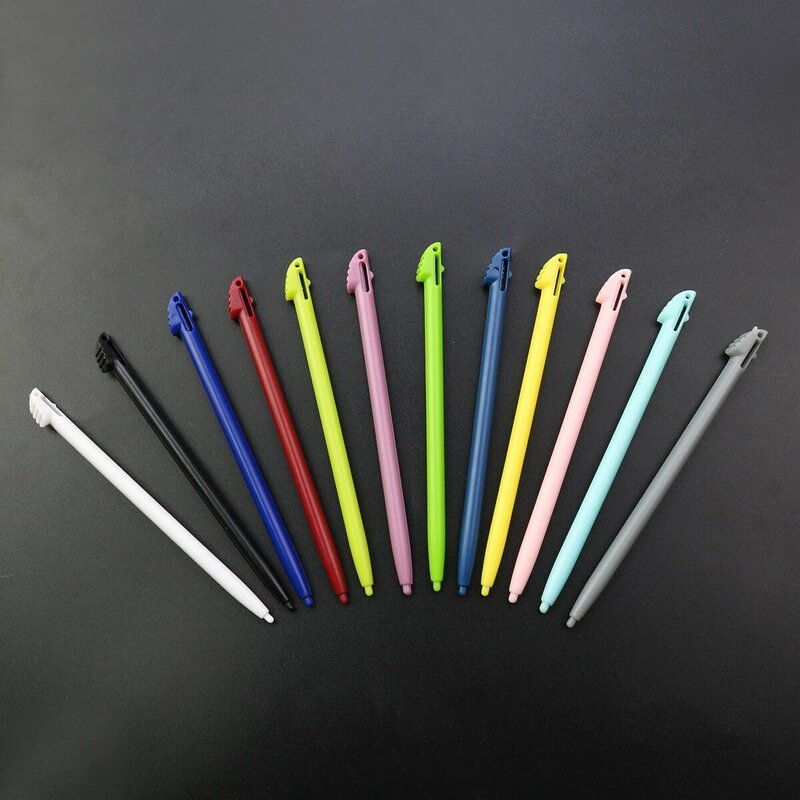 يوكسي المعادن/البلاستيك قلم للكتابة على الشاشة التي تعمل باللمس ل نينتندو 3DS XL LL البلاستيك لعبة فيديو ستايلس القلم لعبة الملحقات